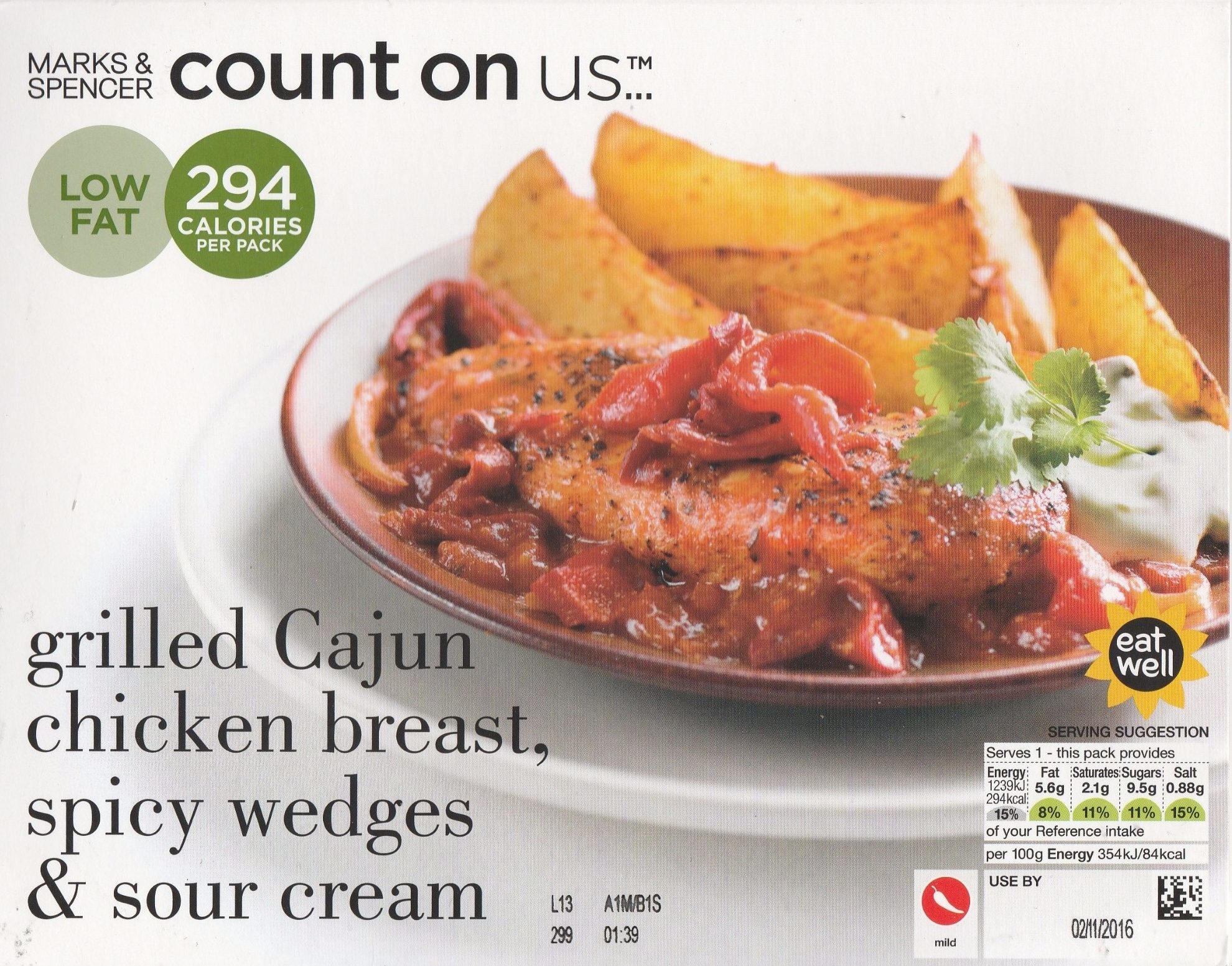 grilled Cajun chicken breast, spicy wedges & sour cream - Product - fr