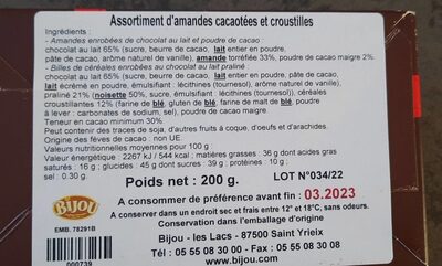 Assortiment d'amandes cacaotées et croustilles - Voedingswaarden - fr