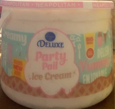 Deluxe neapolitan ice cream - Producto - en