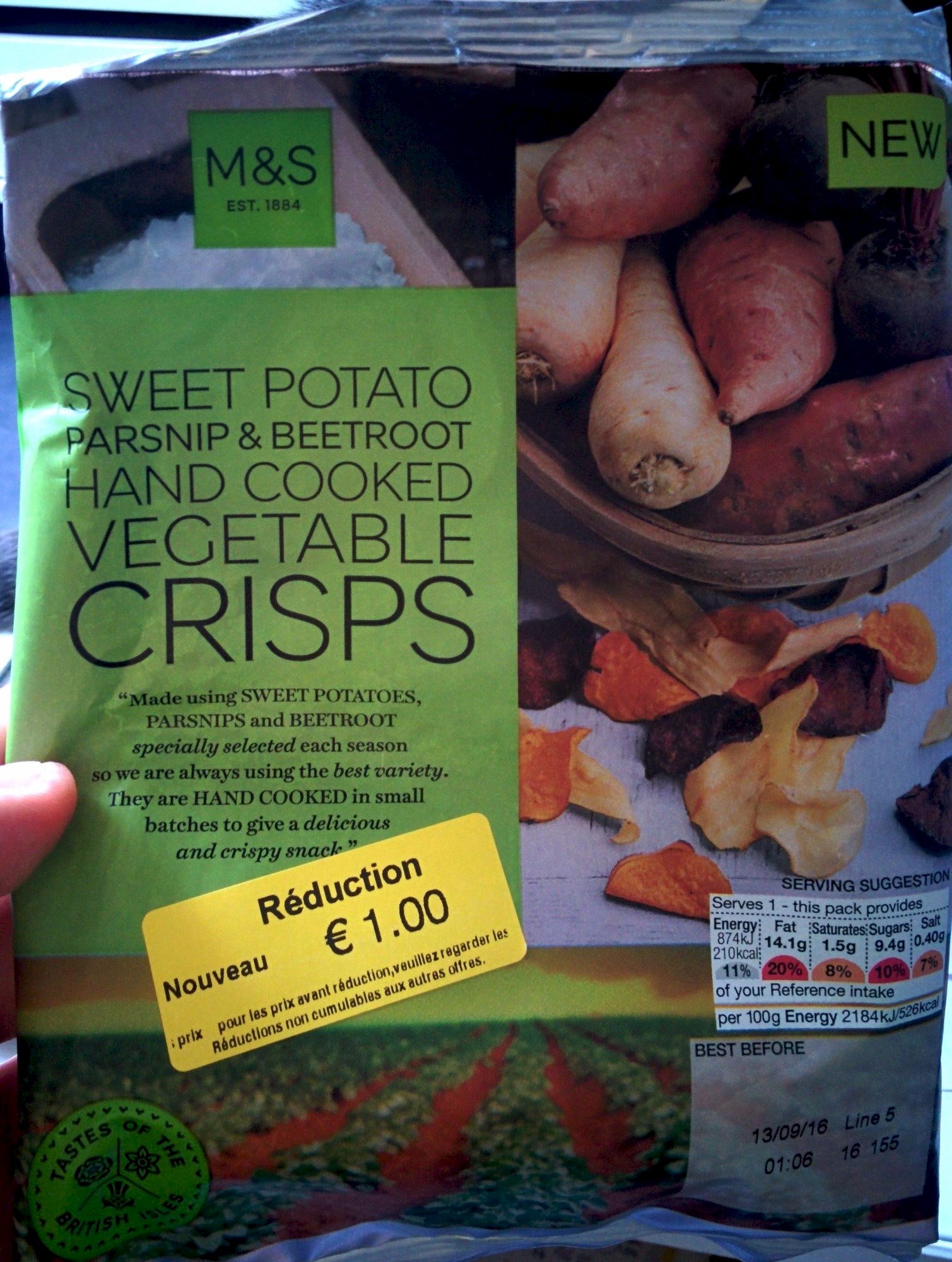 Sweet Potato, Parsnip and Beetroot Hand Cooked Vegetable Crisps - Product - fr