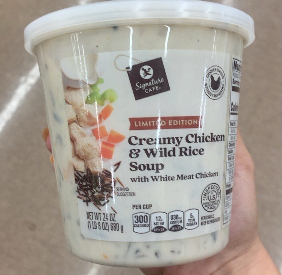 Rich & creamy chicken & wild rice soup with white meat chicken - Product