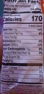 Crunchy cheese flavored snacks - Nutrition facts