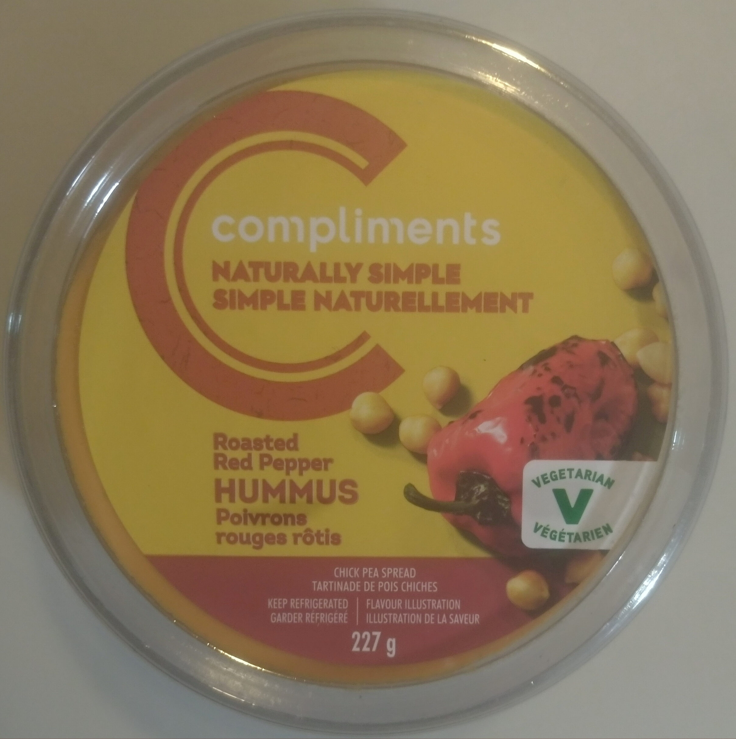 Naturally Simple Roasted Red Pepper Hummus - Product - en
