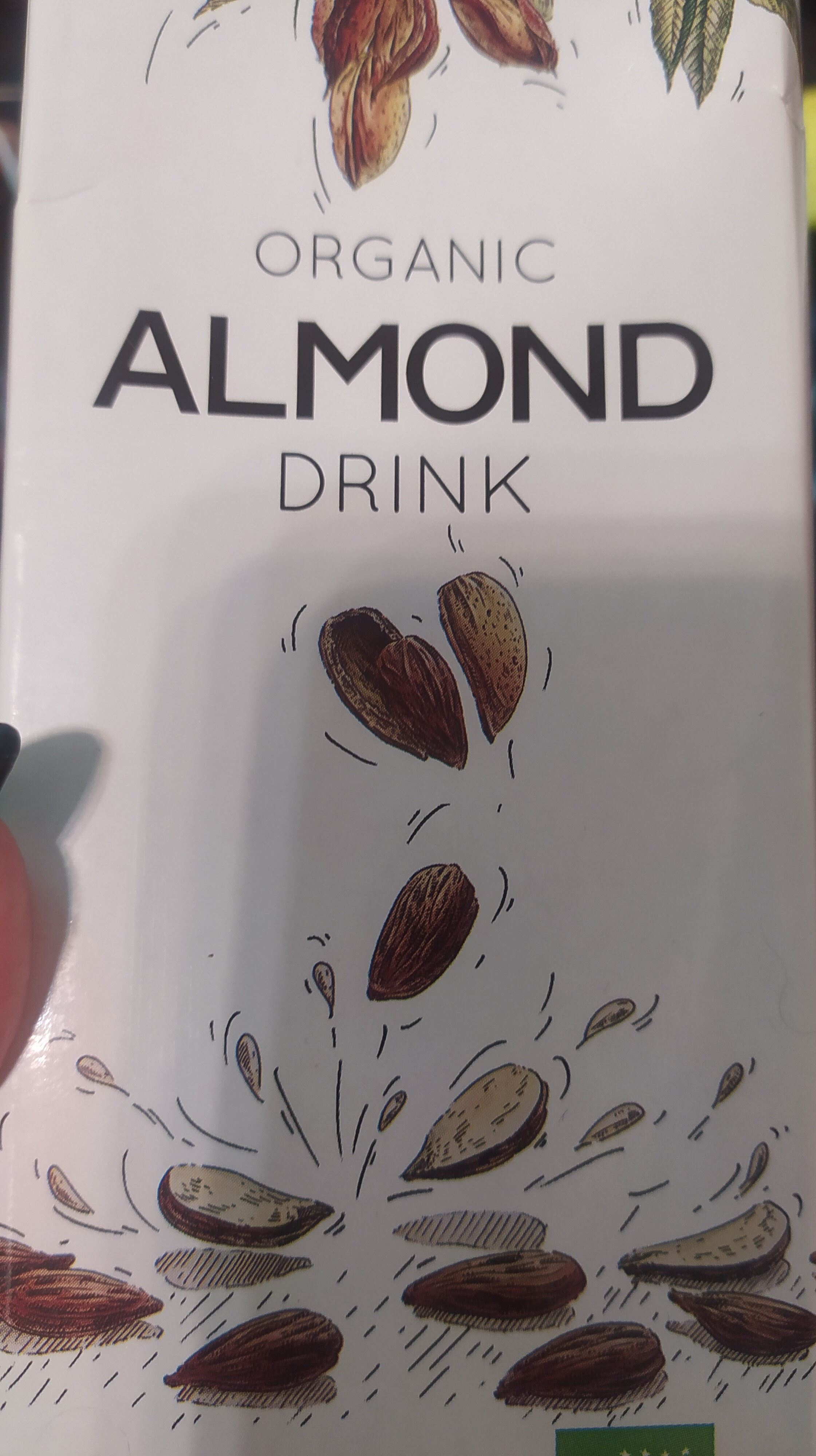 VEGGO Organic Almond Drink - Produkt - en
