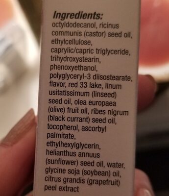 chapstick  total hydration - Ingredients