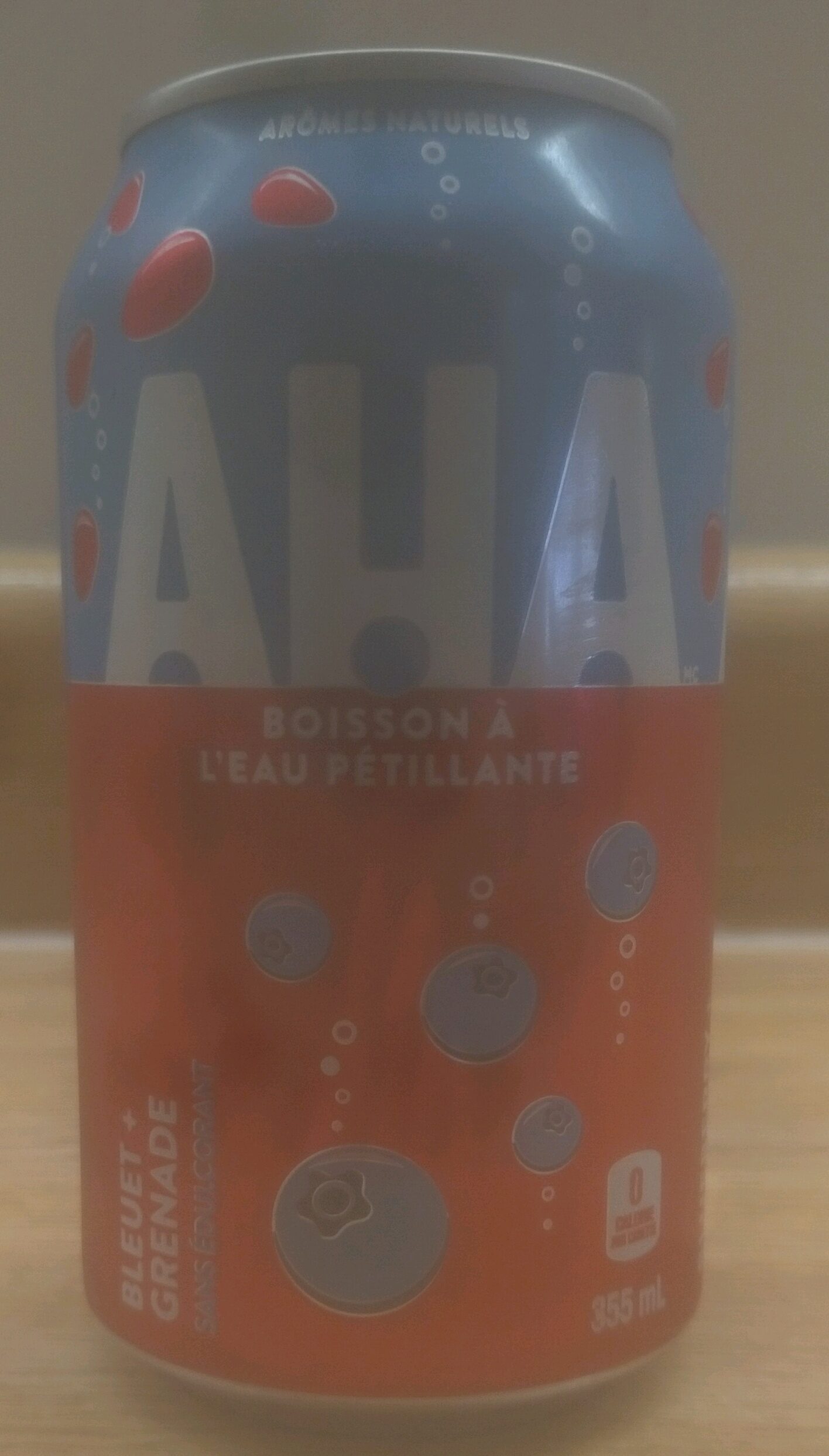 Blueberry + Pomegranate Sparkling Water Beverage - Produit