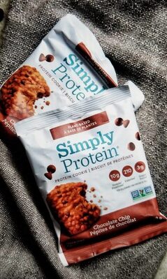 Calories in  Simply Protein Choclate Chip Cookie
