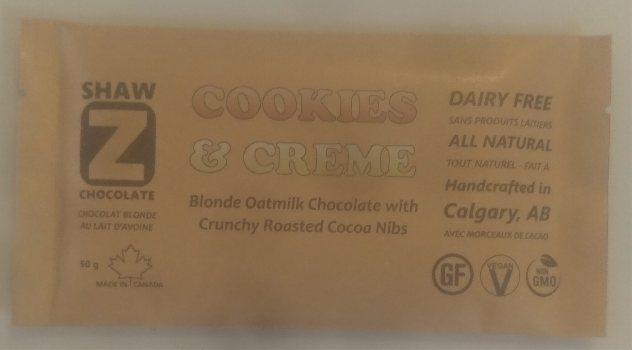 Cookies & Creme Blonde Oatmilk Chocolate Bar - Product