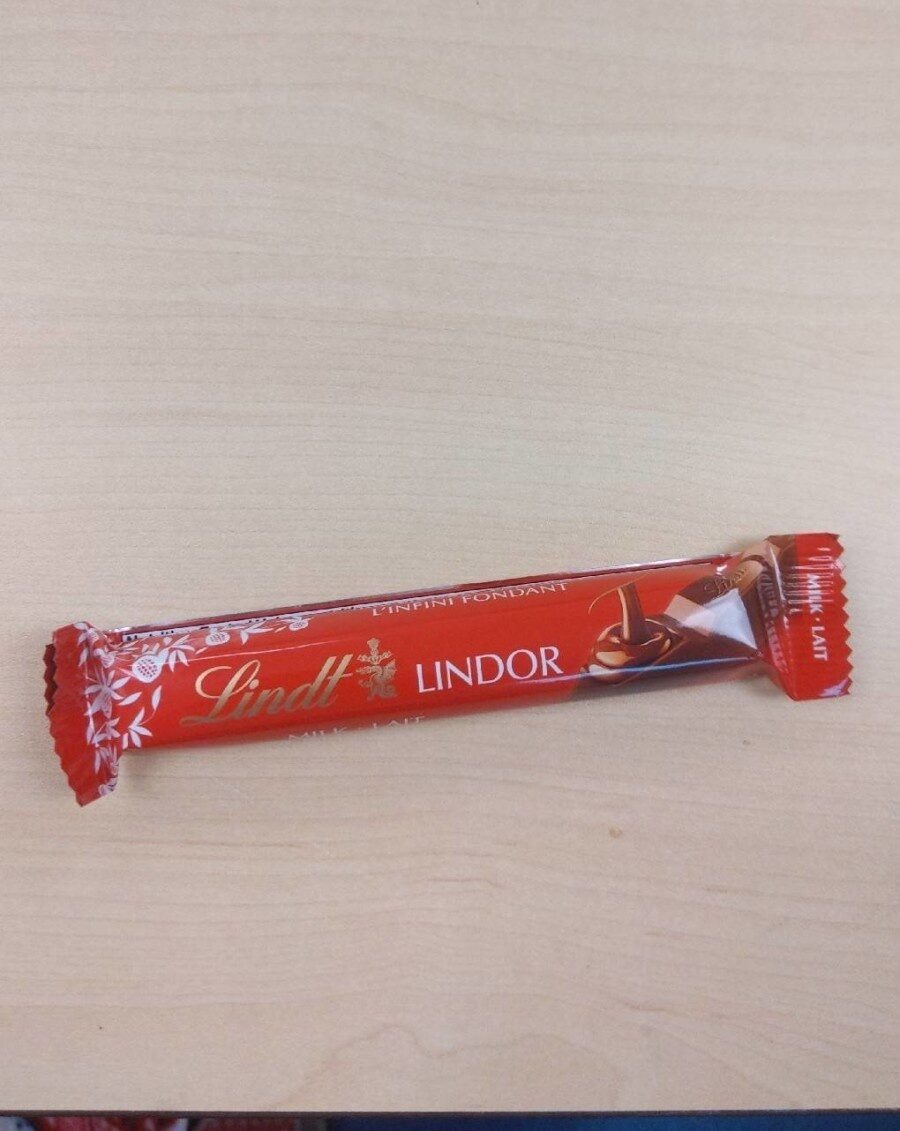 Lindt Lindor milk chocolate - Produit