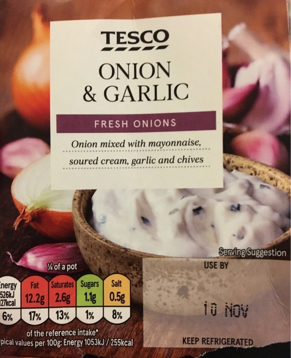 Onion mixed with mayonnaise soured cream, garlic and chives - Product - fr