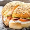 Sandwich bagel au saumon fumé - Product