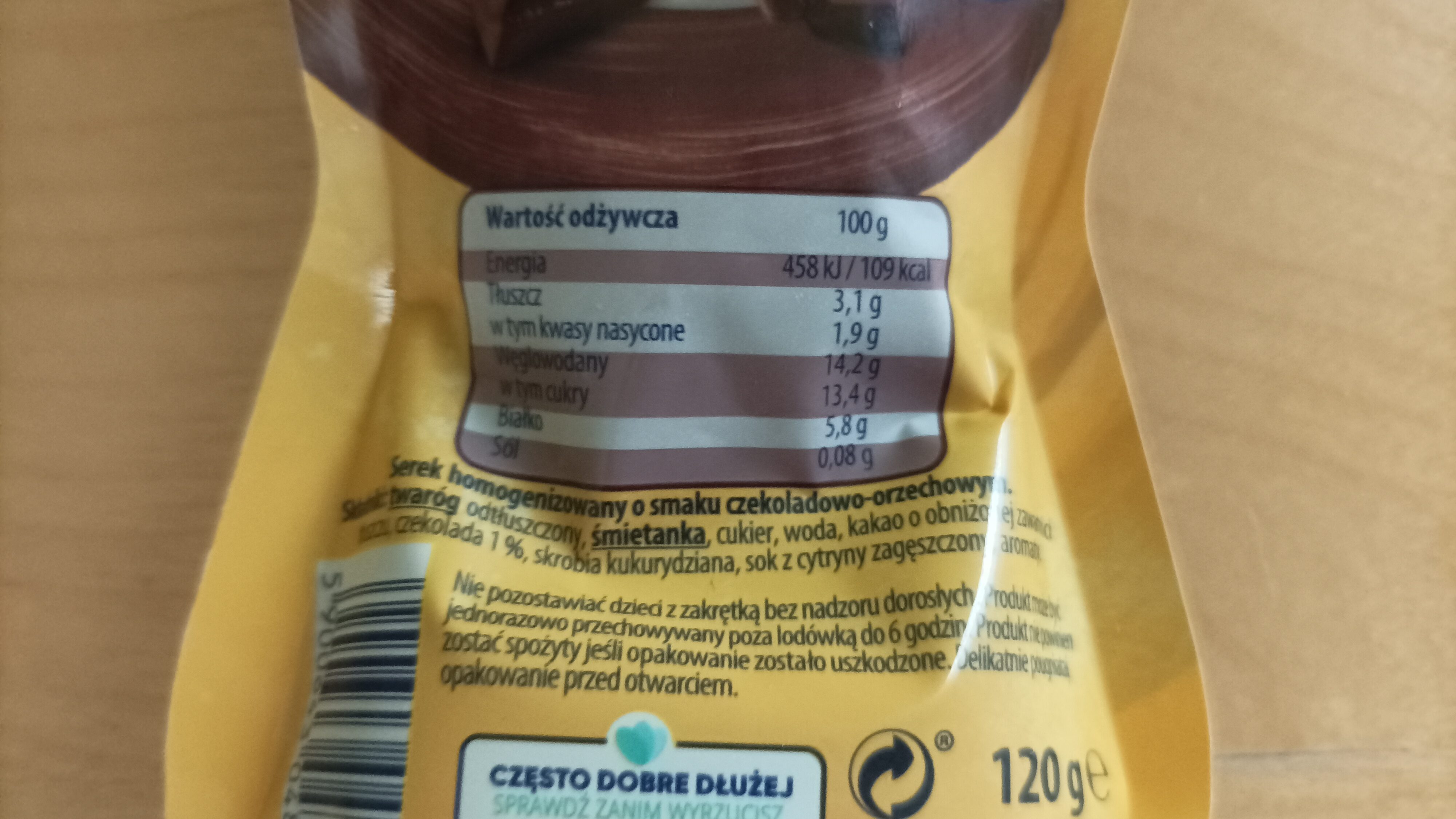 Danio o smaku czekoladowo-orzechowym - Nutrition facts - pl