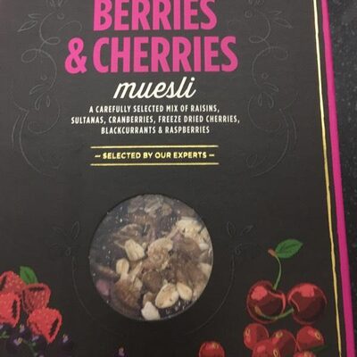 Berries & cherries muesli
