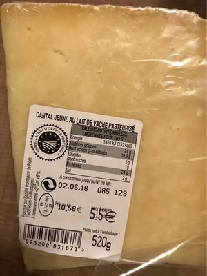 Cantal jeune au lait de vache - Product - fr