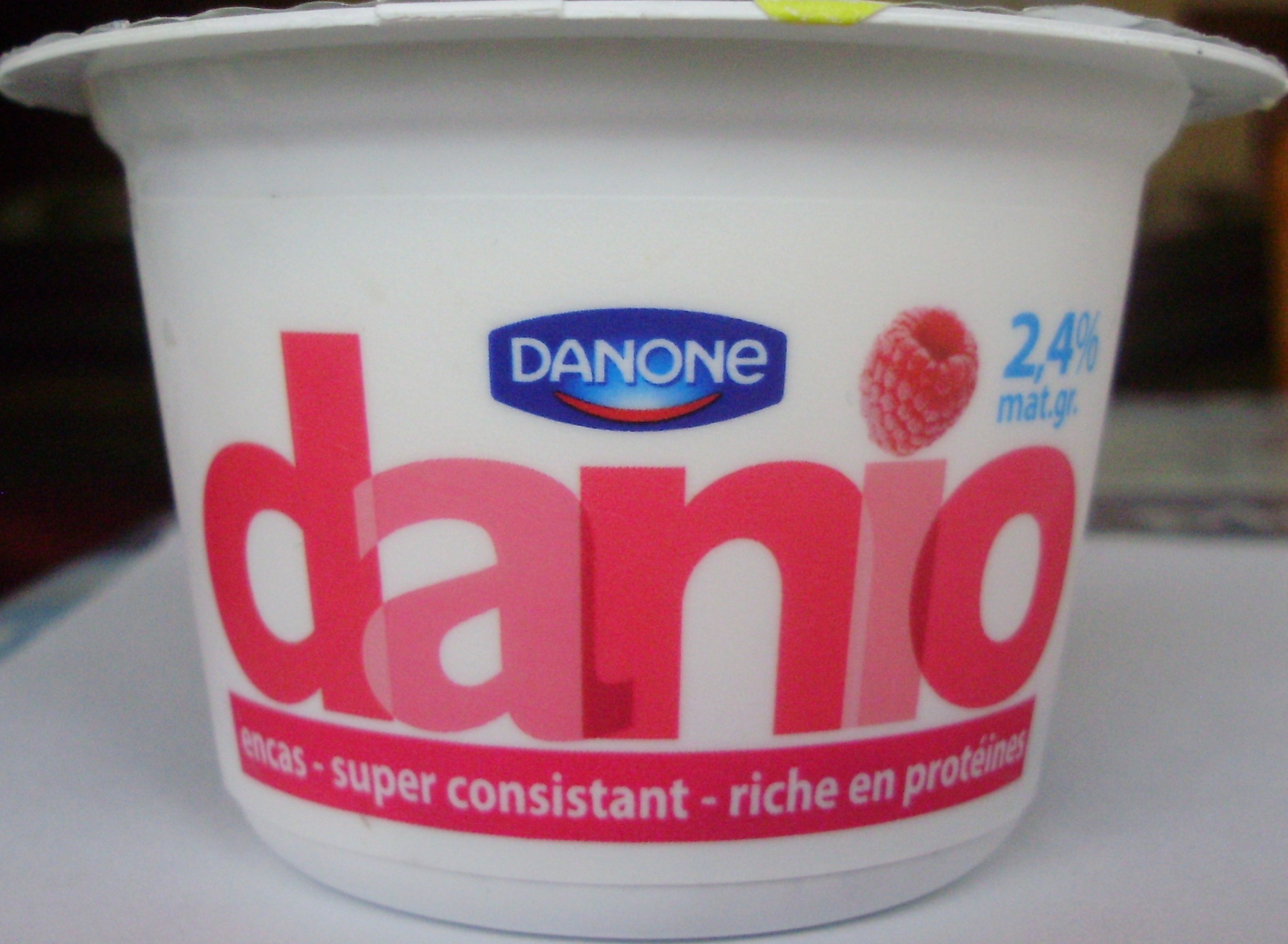 Danio - Spécialité laitière sur lit de framboises sucré - Prodotto - fr