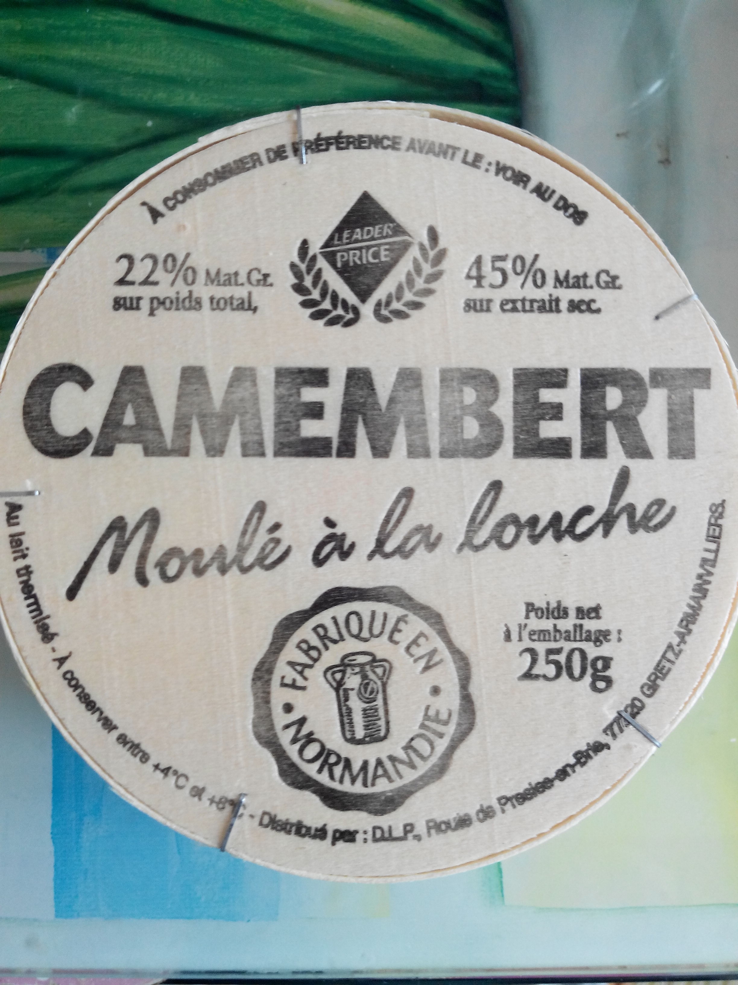 Camembert, Moulé à la louche (22 % MG) - Product - fr