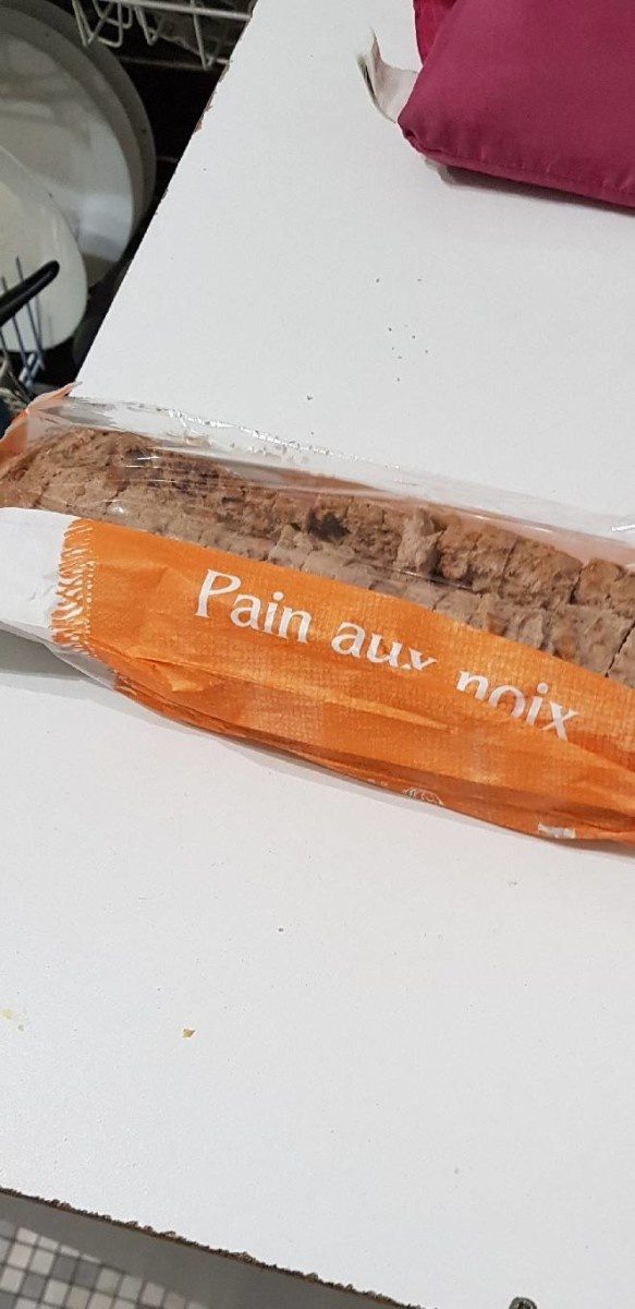 Pain aux noix - Product - fr