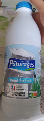 Lait Demi Ecrémé Pâturages - Product - fr