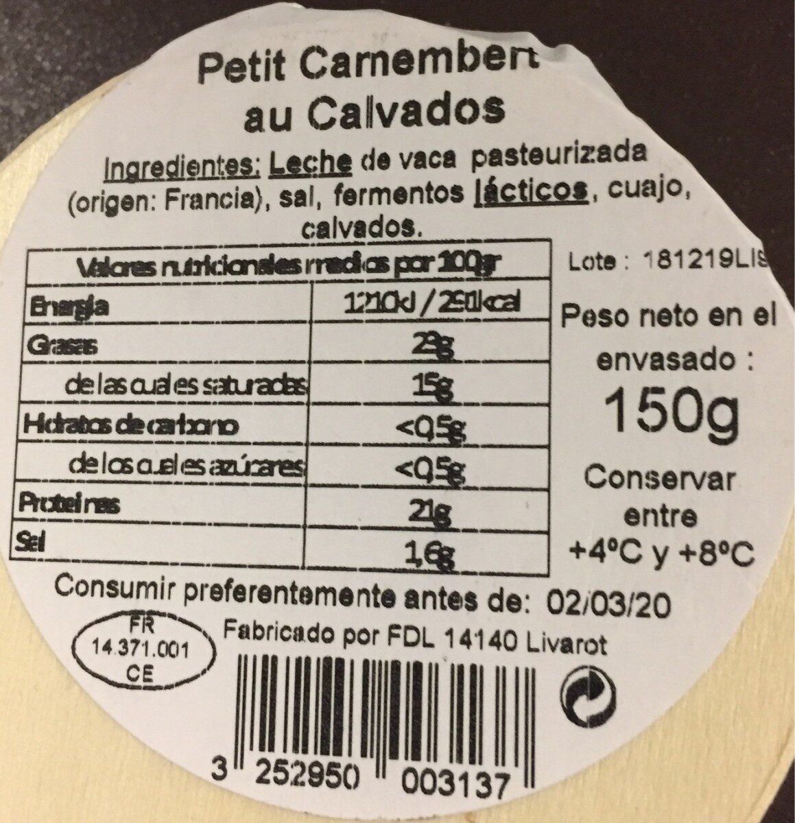 Petit camembert au Calvados - Nutrition facts - es