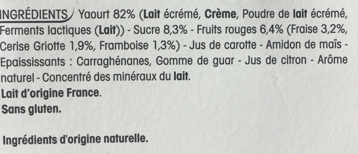 Recette au yaourt nature, sur lit de fruits rouges - Ingrédients