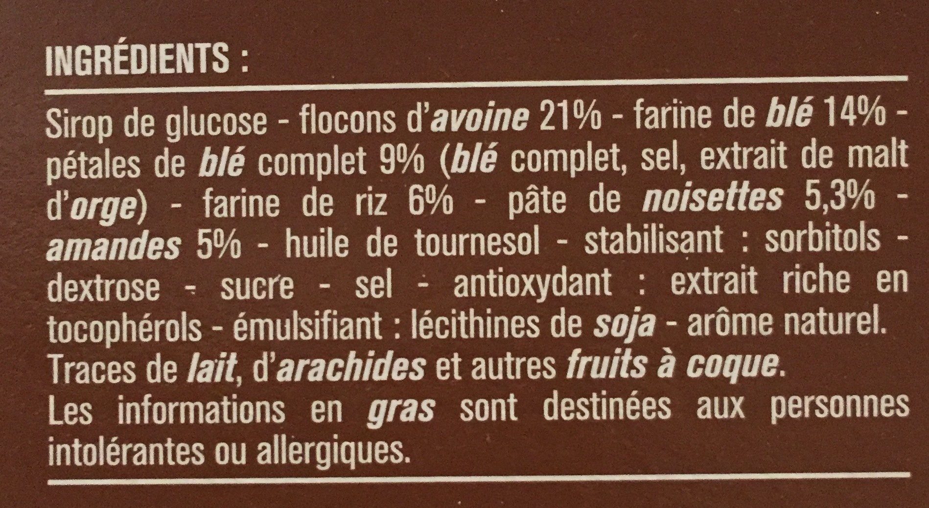 Barres céréales aux amandes et aux noisettes - Ingredients - fr