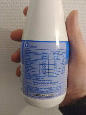 Spécialité laitière Légère* *La réduction du taux de matière grasse de ce produit est > à 30% par rapport au taux de matière grasse moyen des crèmes du marché. - Nutrition facts