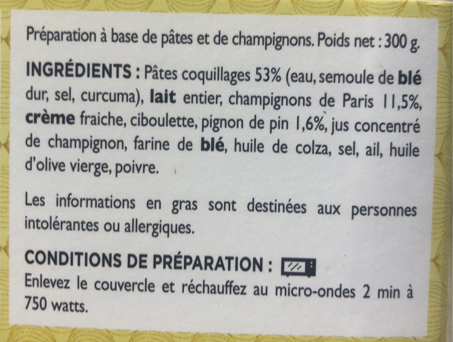 Pates aux champignons et pignons de pin - Ingrediënten - fr
