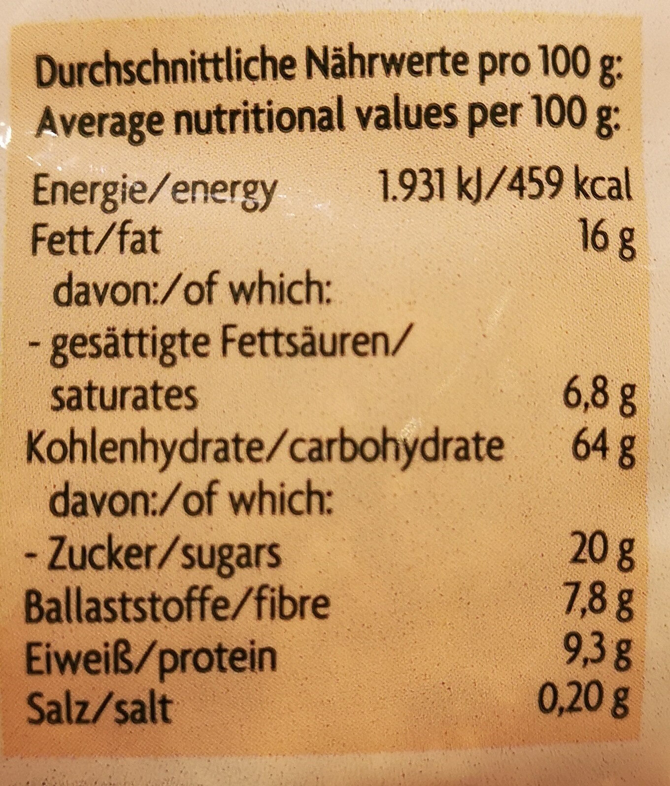 Crunchy Müsli Schwarz-Weiß - Nutrition facts - de
