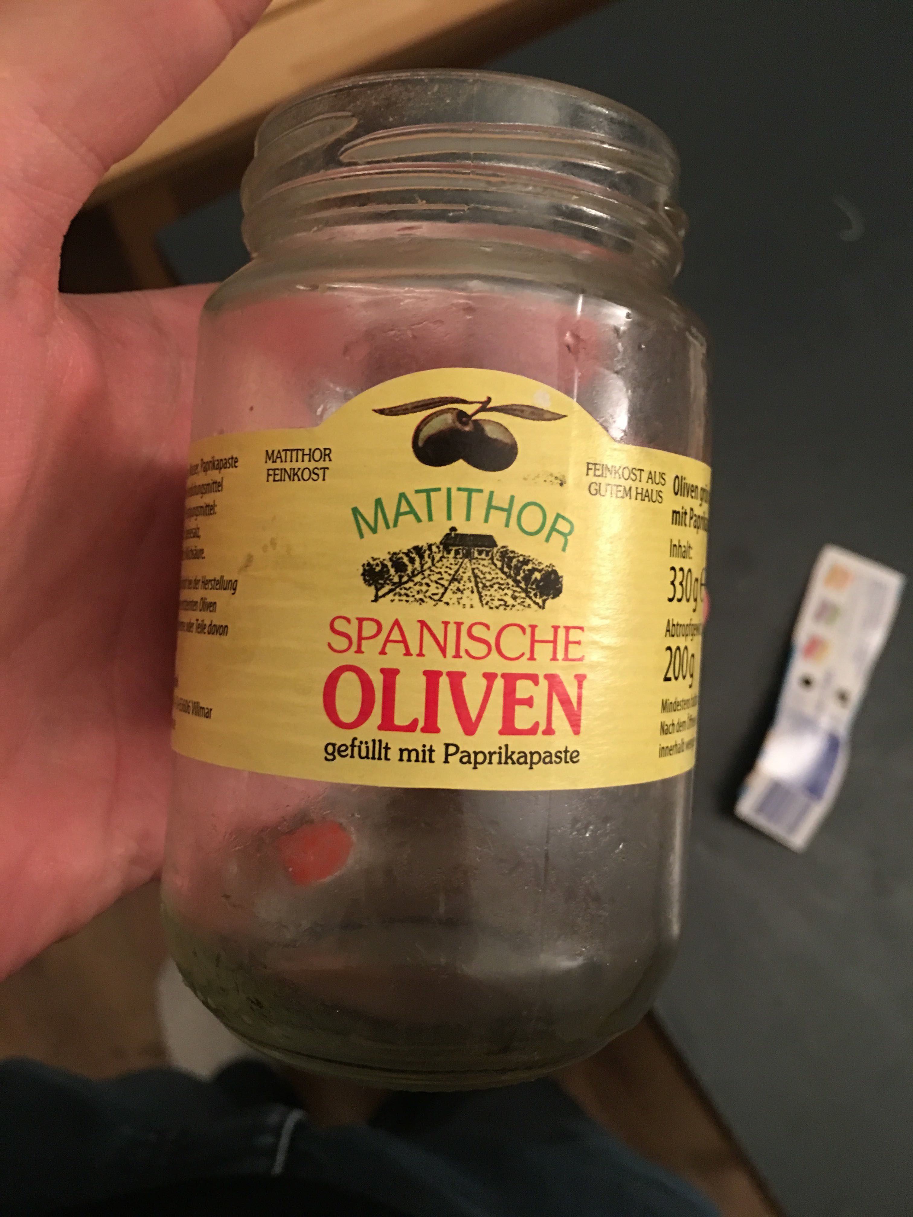 Spanische Oliven, gefüllt mit Paprikapaste - Product