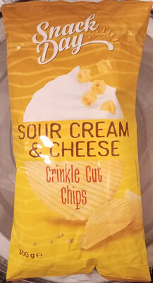 Snack Day Sour Cream & Cheese Crinkle Cut Chips - Produkt