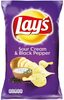 Lays Kartoffelchips Sour Cream & Black Pepper - Producto