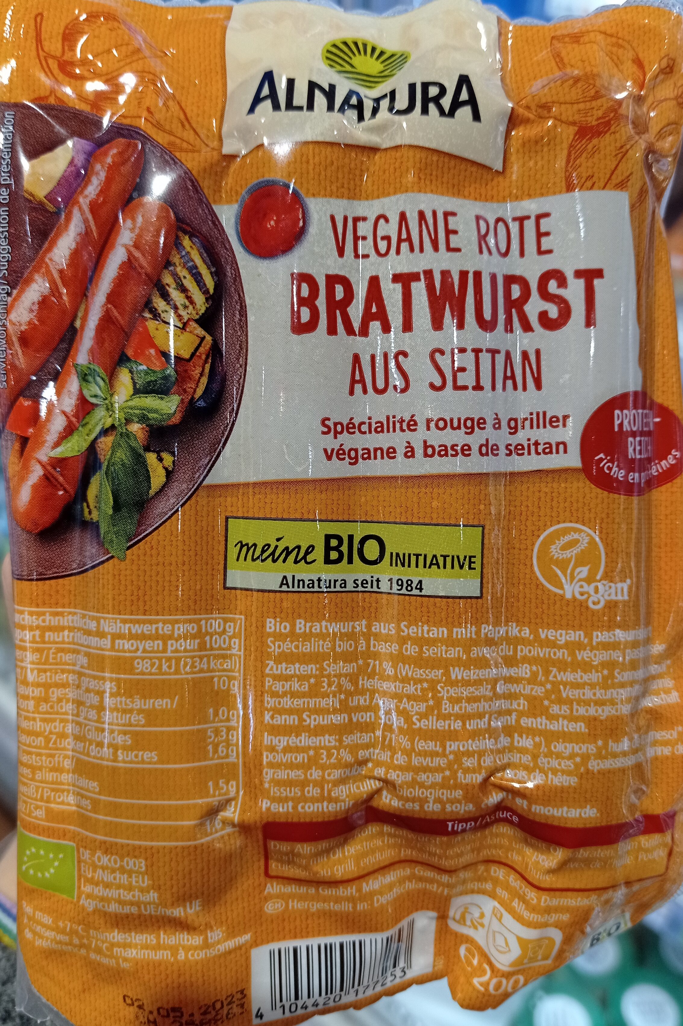 Vegan Rote Bratwurst aus seitan - Produkt