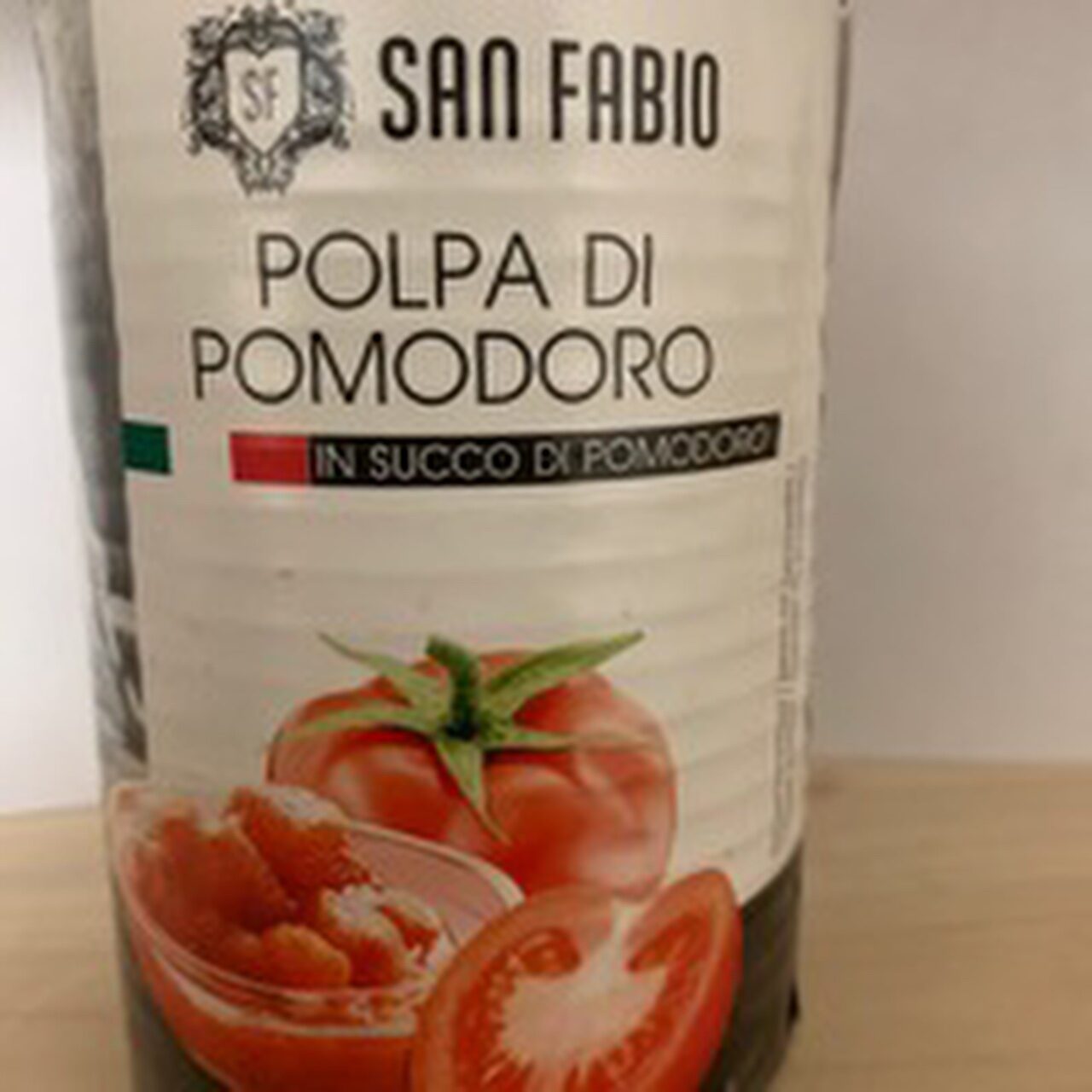 Geschälte Tomaten gehackt in Tomatensaft - Produkt