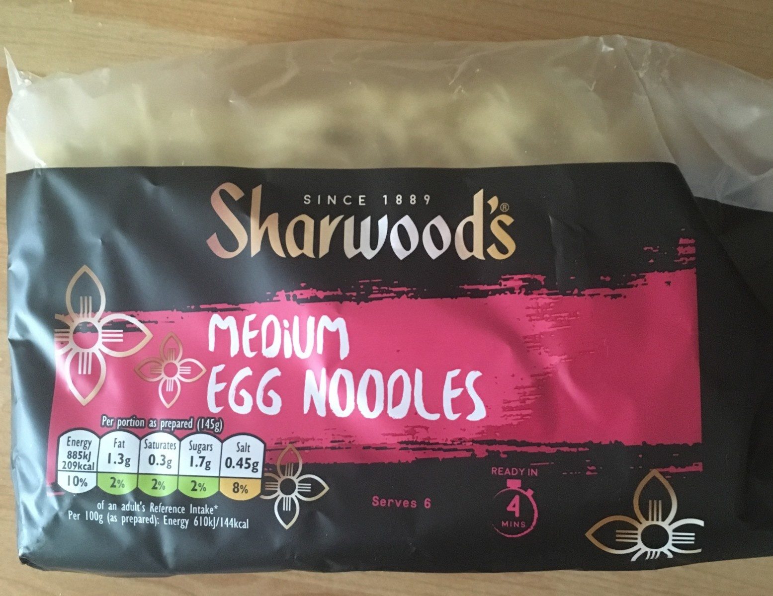 Medium egg noodles - Product - fr