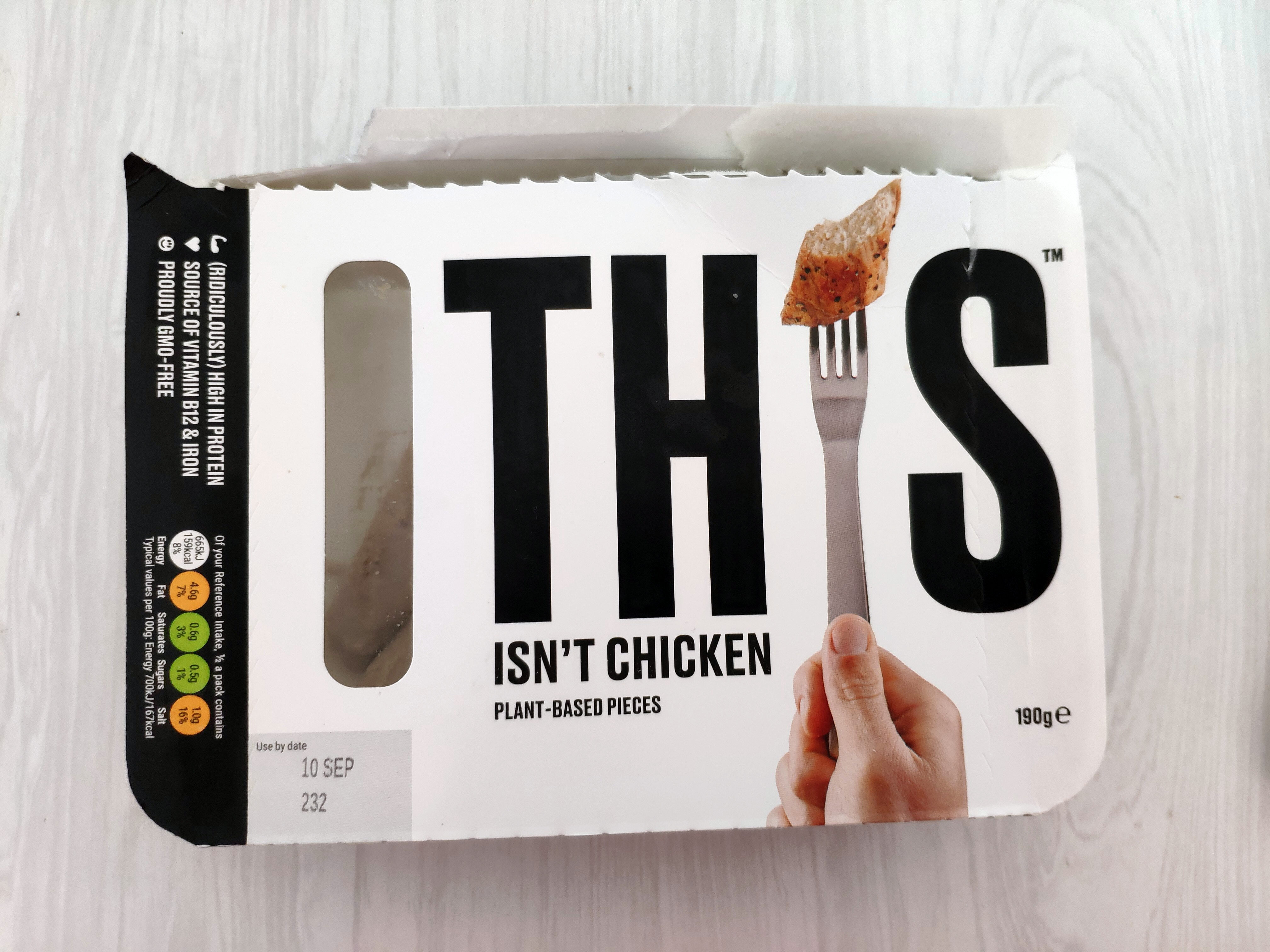 This Isn't Chicken Plant-based Pieces - Product - en