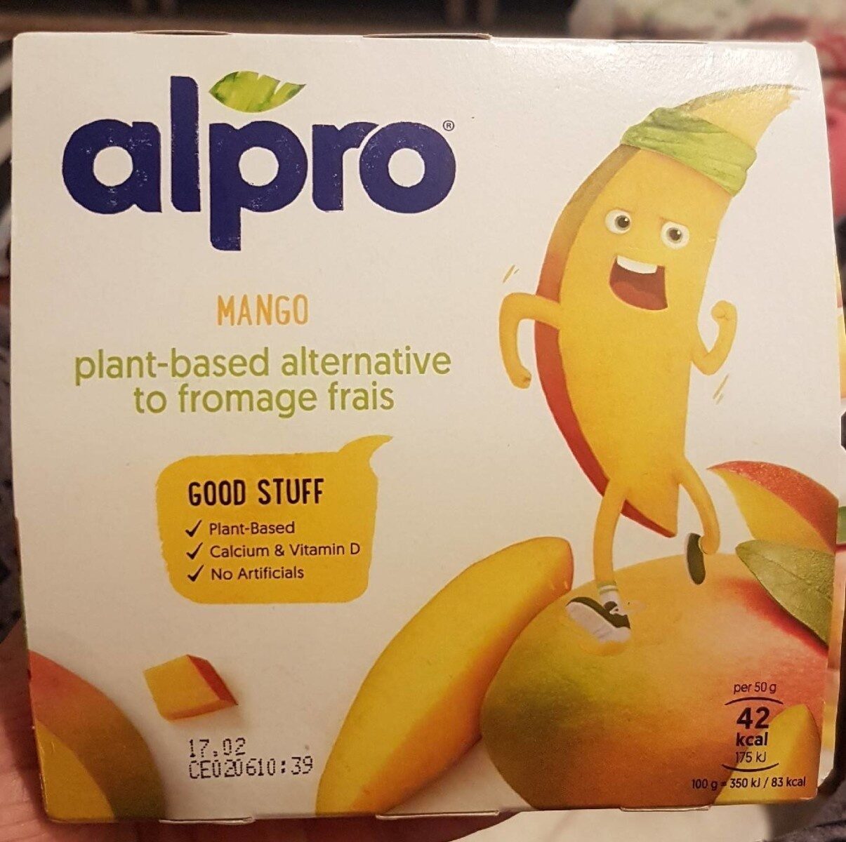 Mango plant-based alternative to fromage frais - Product - en