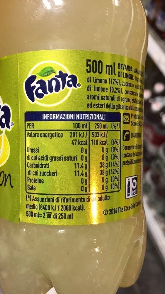 Fanta лимон 500мл - Tableau nutritionnel