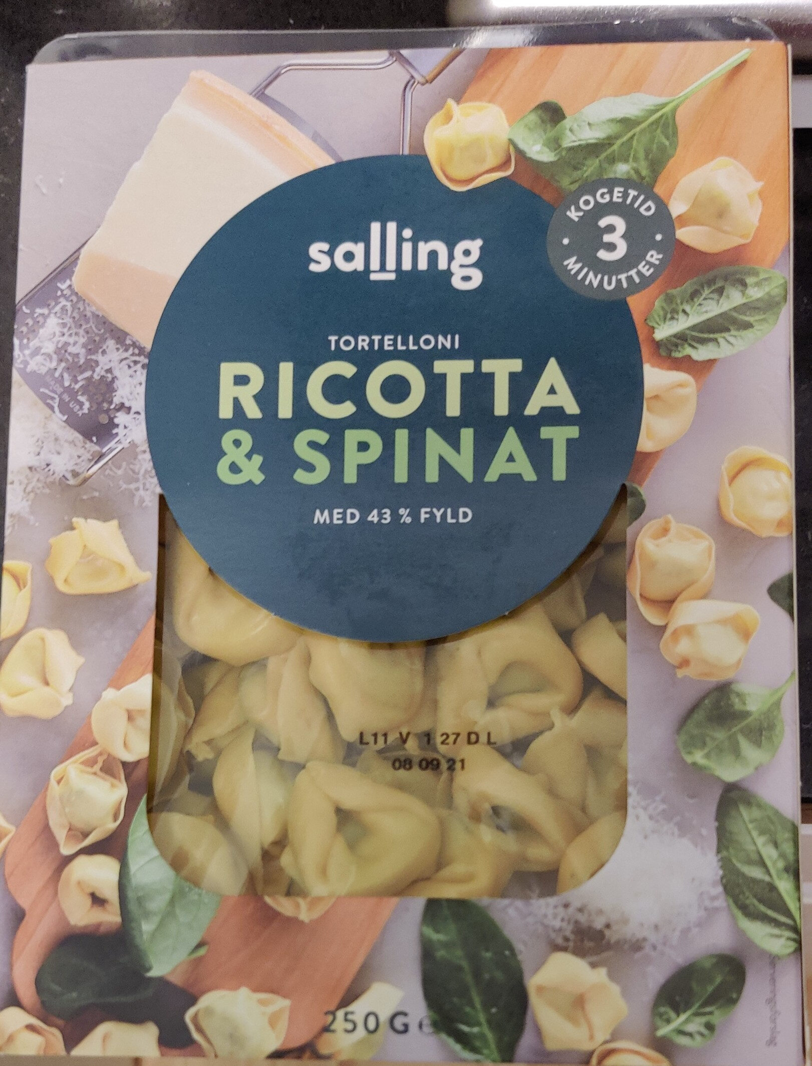 Salling Ricotta & Spinach Tortelloni - Produkt - en