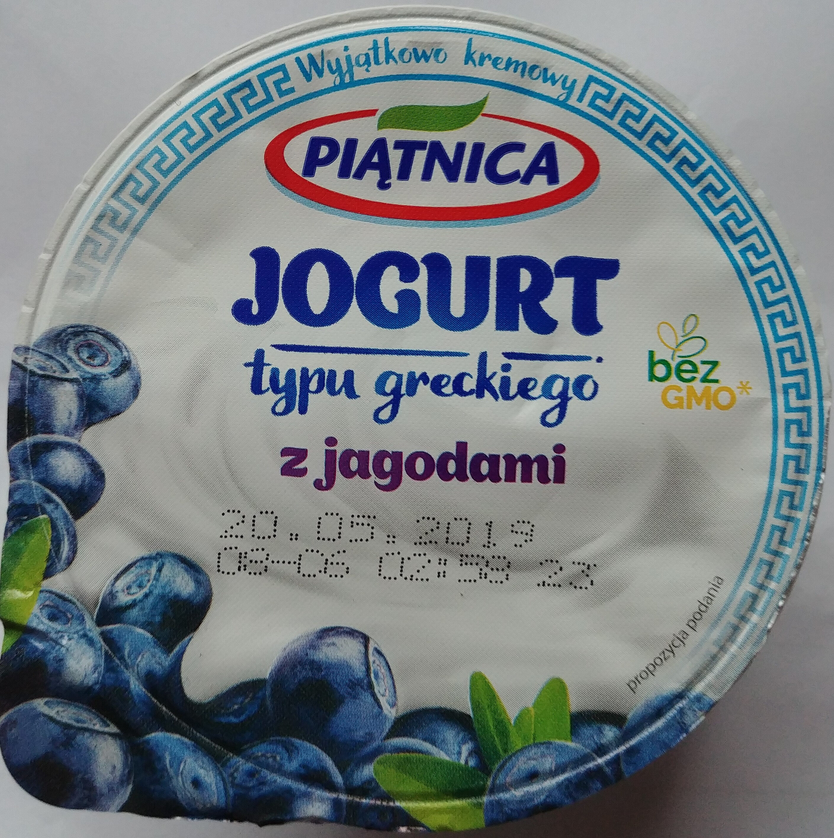 Jogurt typu greckiego z jagodami 2,4% tłuszczu - Product - pl