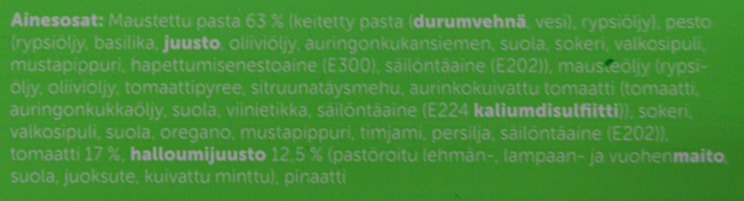 Lämmin ateria halloumi-pasta - Ingrédients - fi