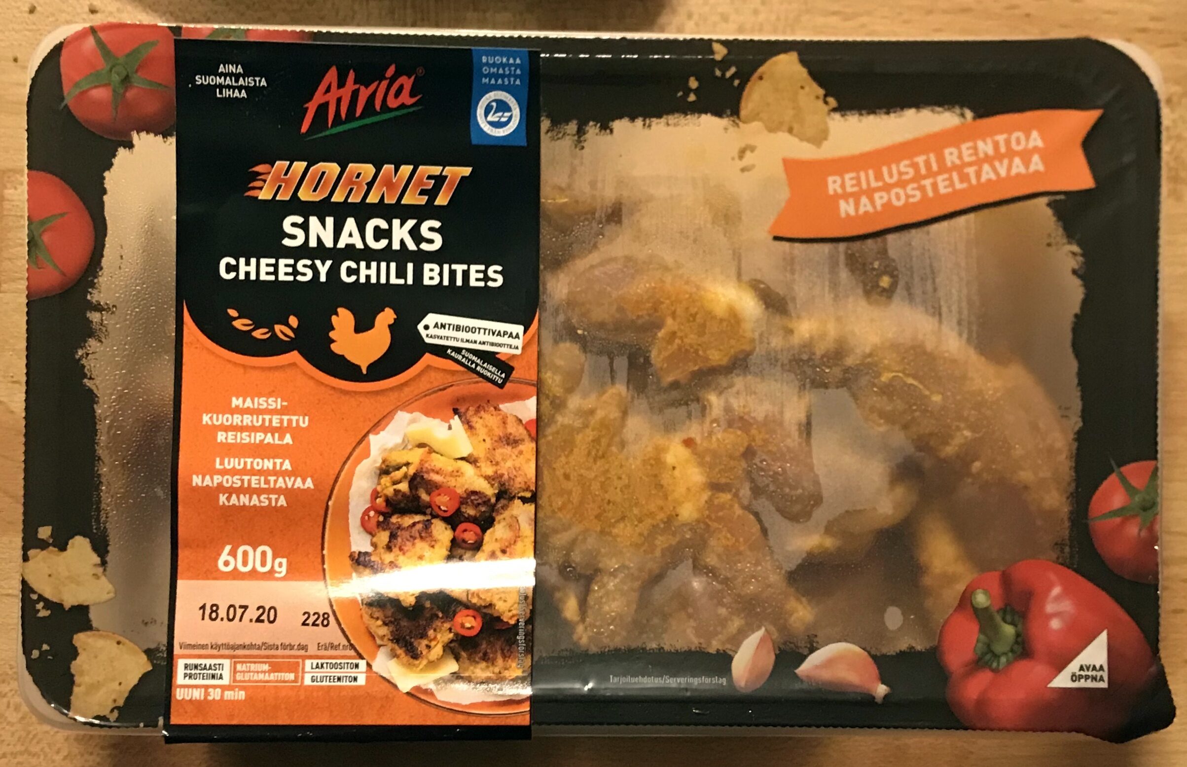Hornet Snacks Cheesy Chili Bites - Tuote - sv