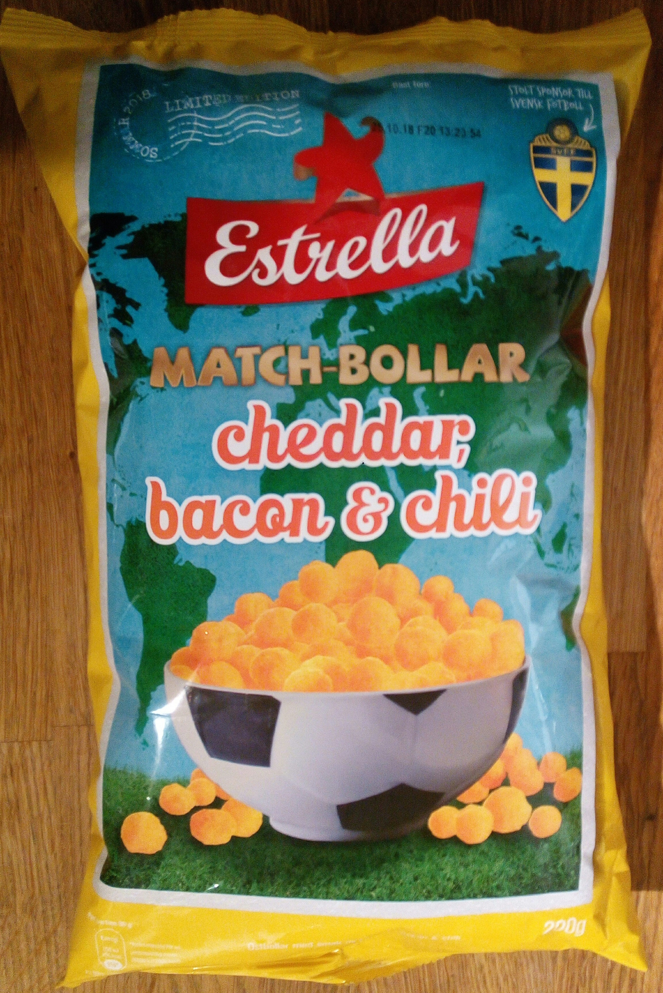 Estrella Match-bollar Cheddar, bacon & chili - Produkt