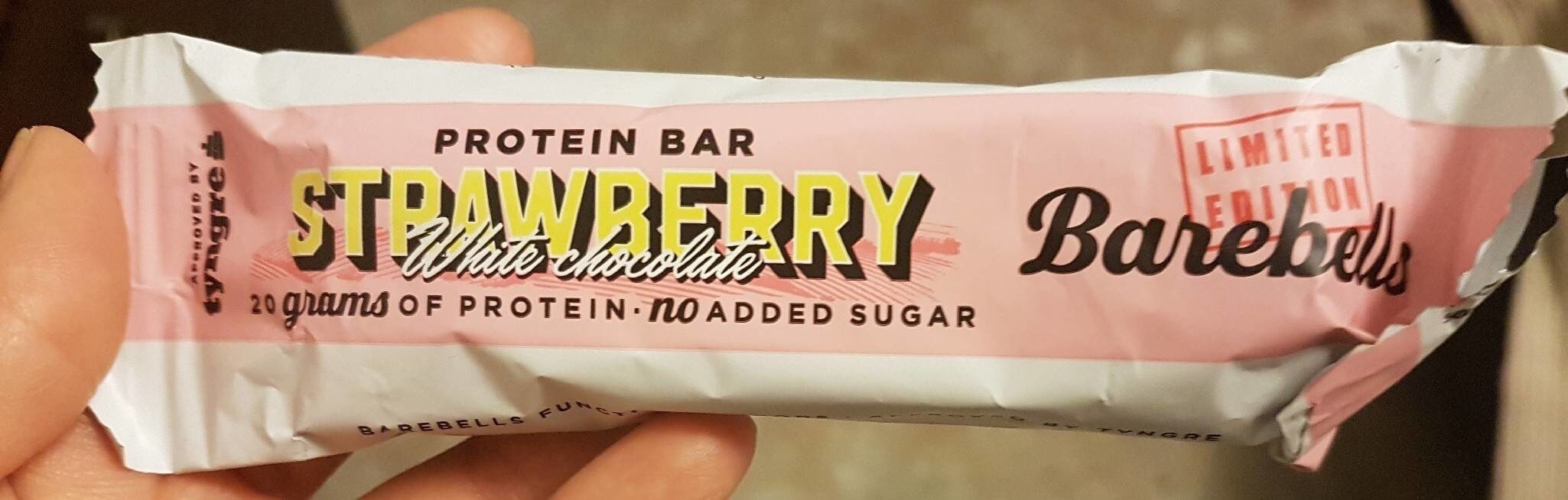 Strawberry & white chocolate protein bar - Product - fr
