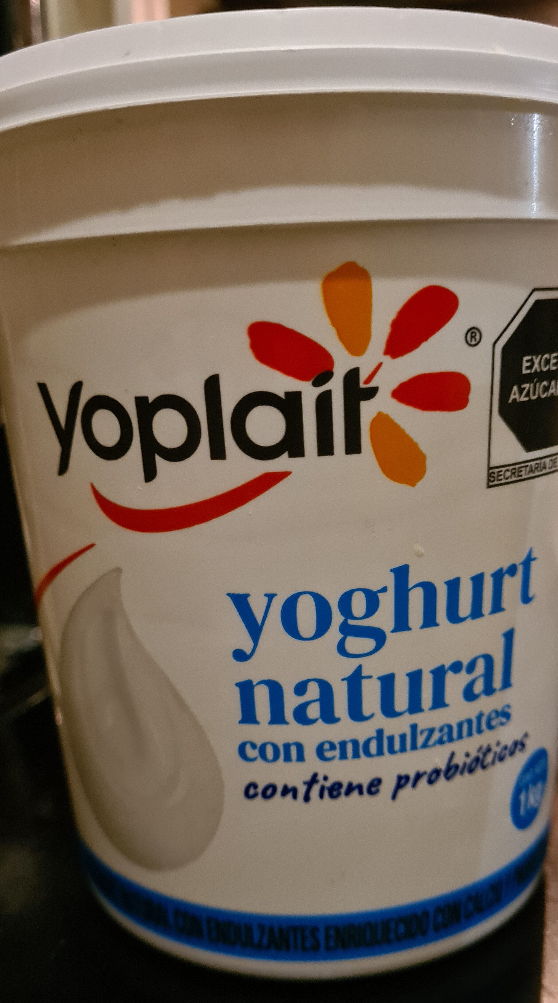 Yoghurt Natural con endulzantes enriquecido con calcio y probioticos - Producto