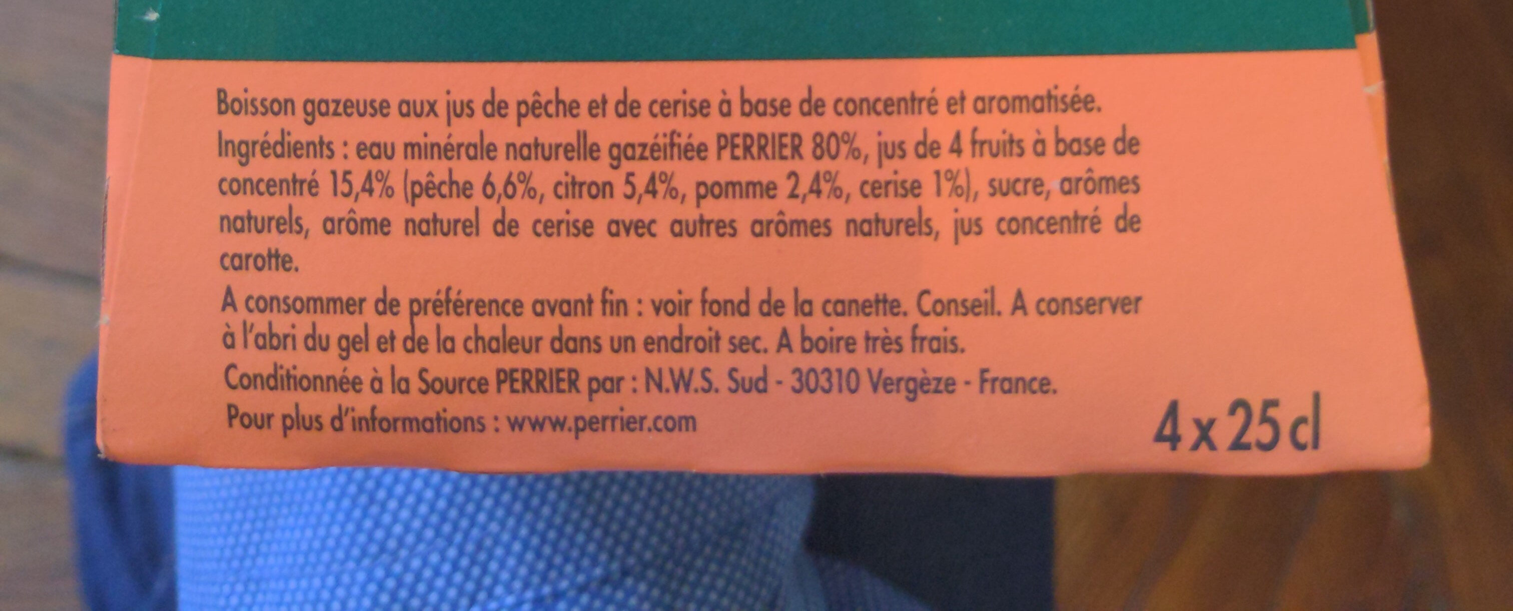 Perrier & Juice aux jus de pêche & cerise - Ingrédients
