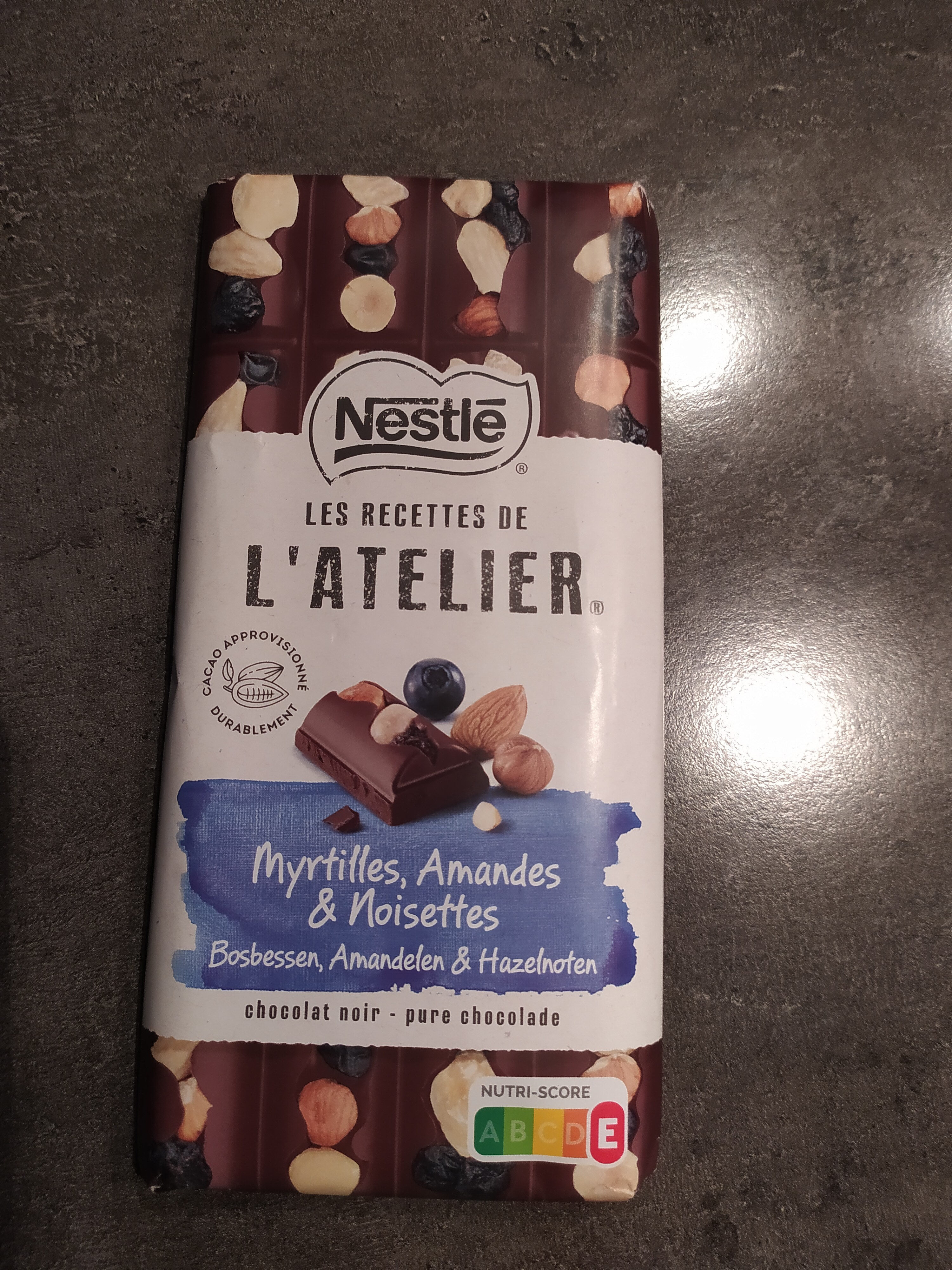 Chocolat Noir Myrtilles, Amande & Noisettes - Produit