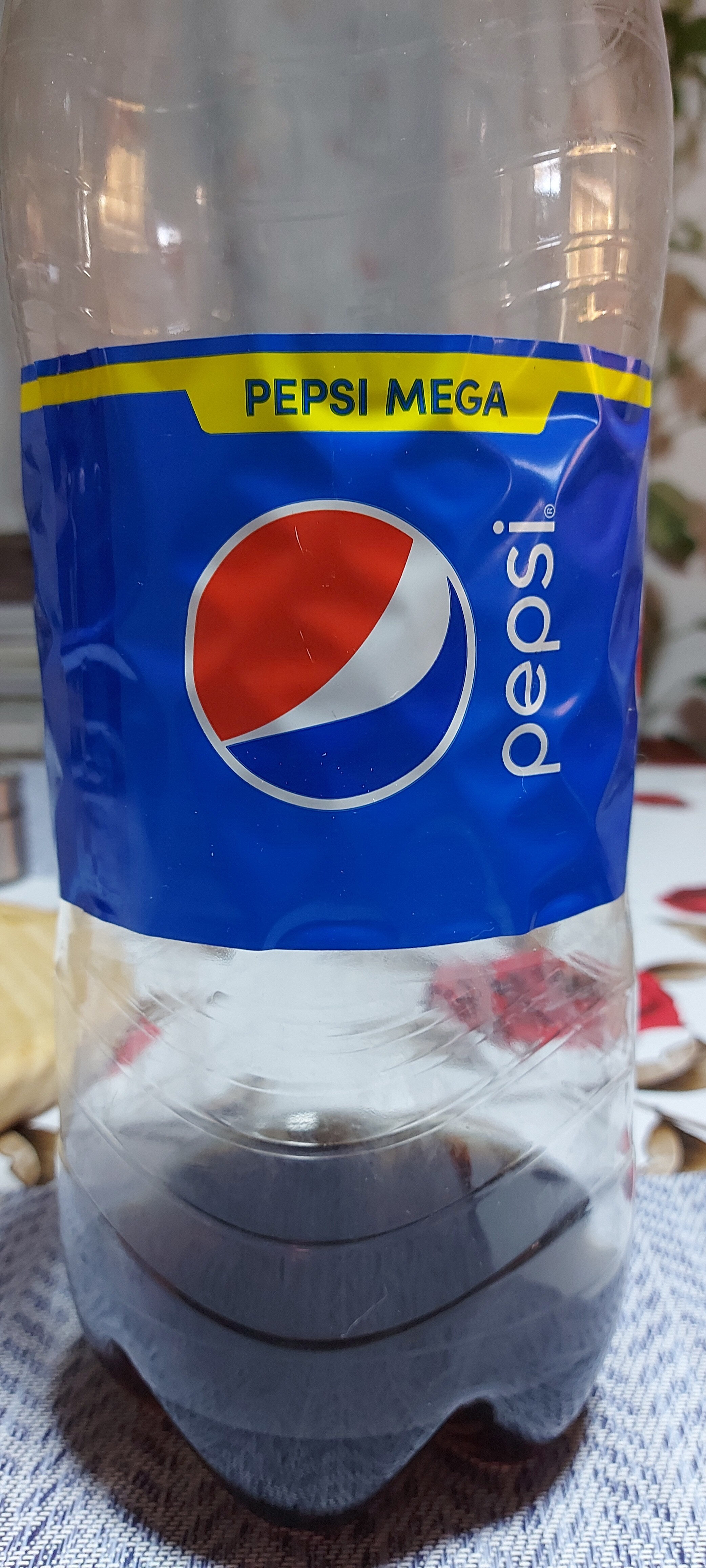 Pepsi Mega - Product - es