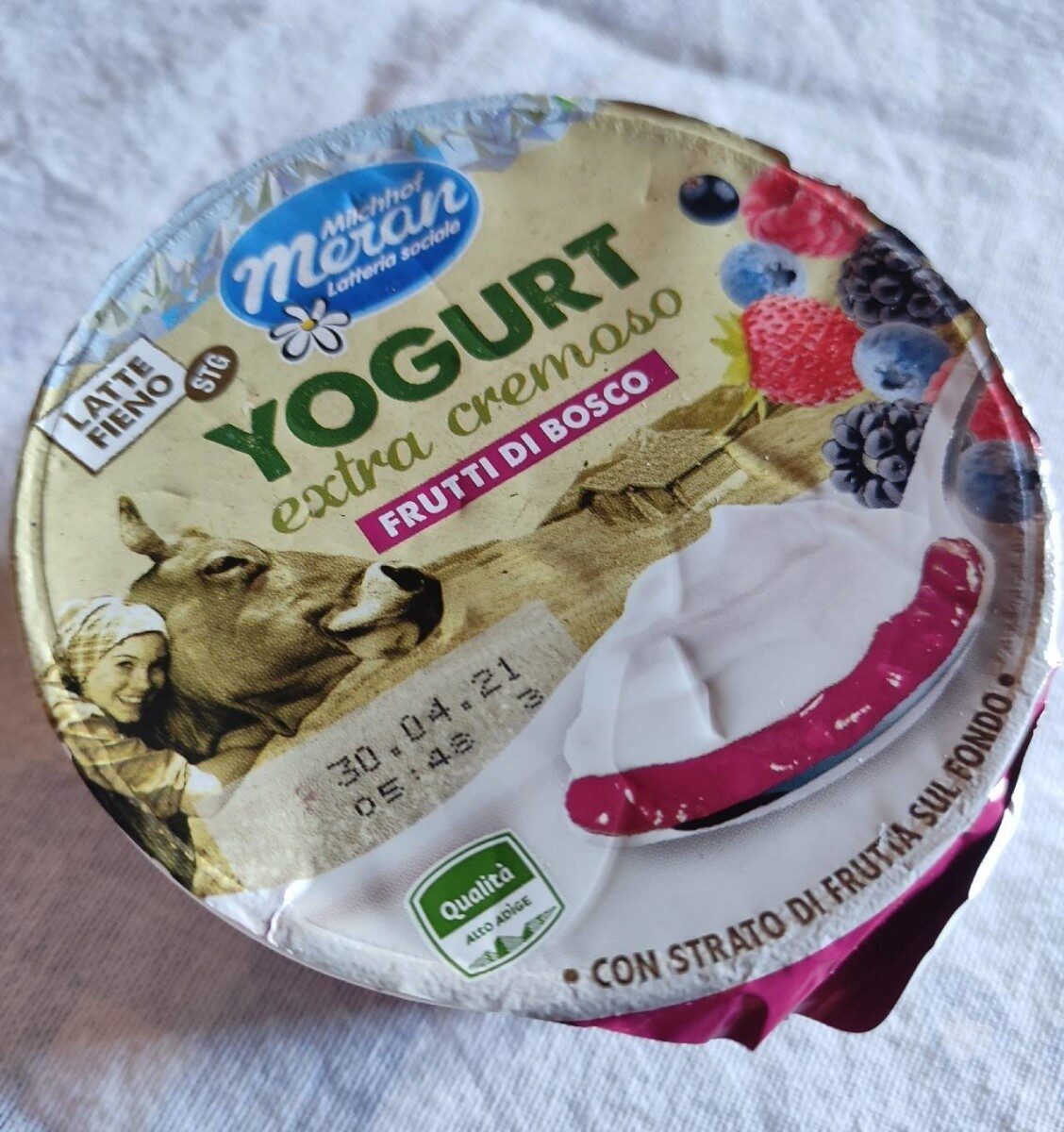 Yogurt extra cremoso frutti di bosco - Product - it