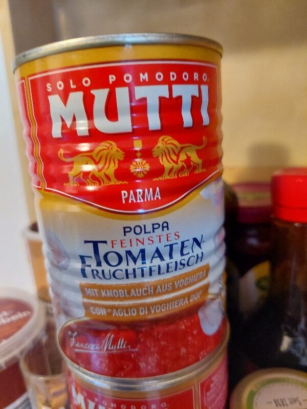 Mutti Pulpa Tomatenfruchtfleisch mit Knobi - Product - fr