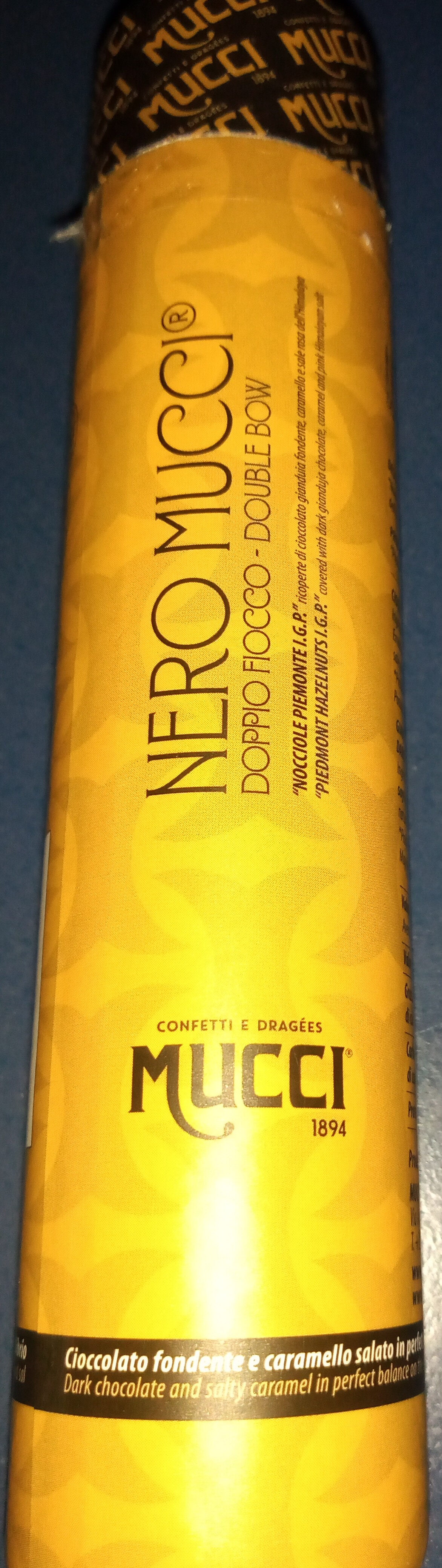 Nero Mucci cioccolato gianduia fondente con caramello - Producte - it